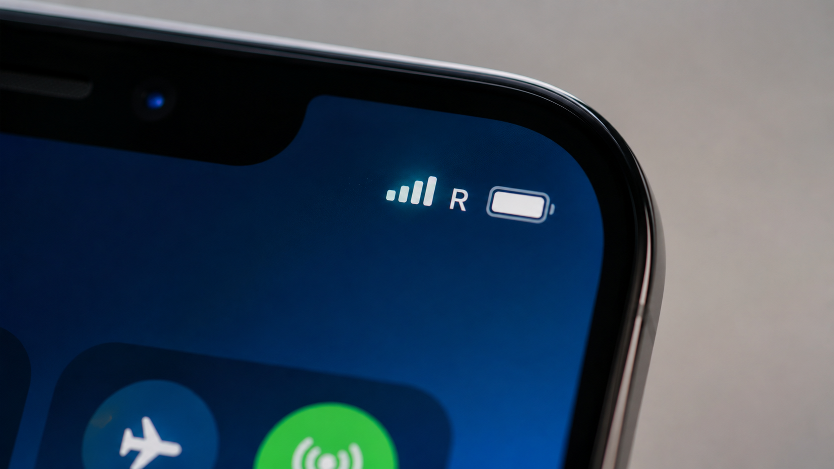 Telefoon zonder mobiel signaal in het buitenland, waar de gratis EU-roaming niet in elk Europees land geldt